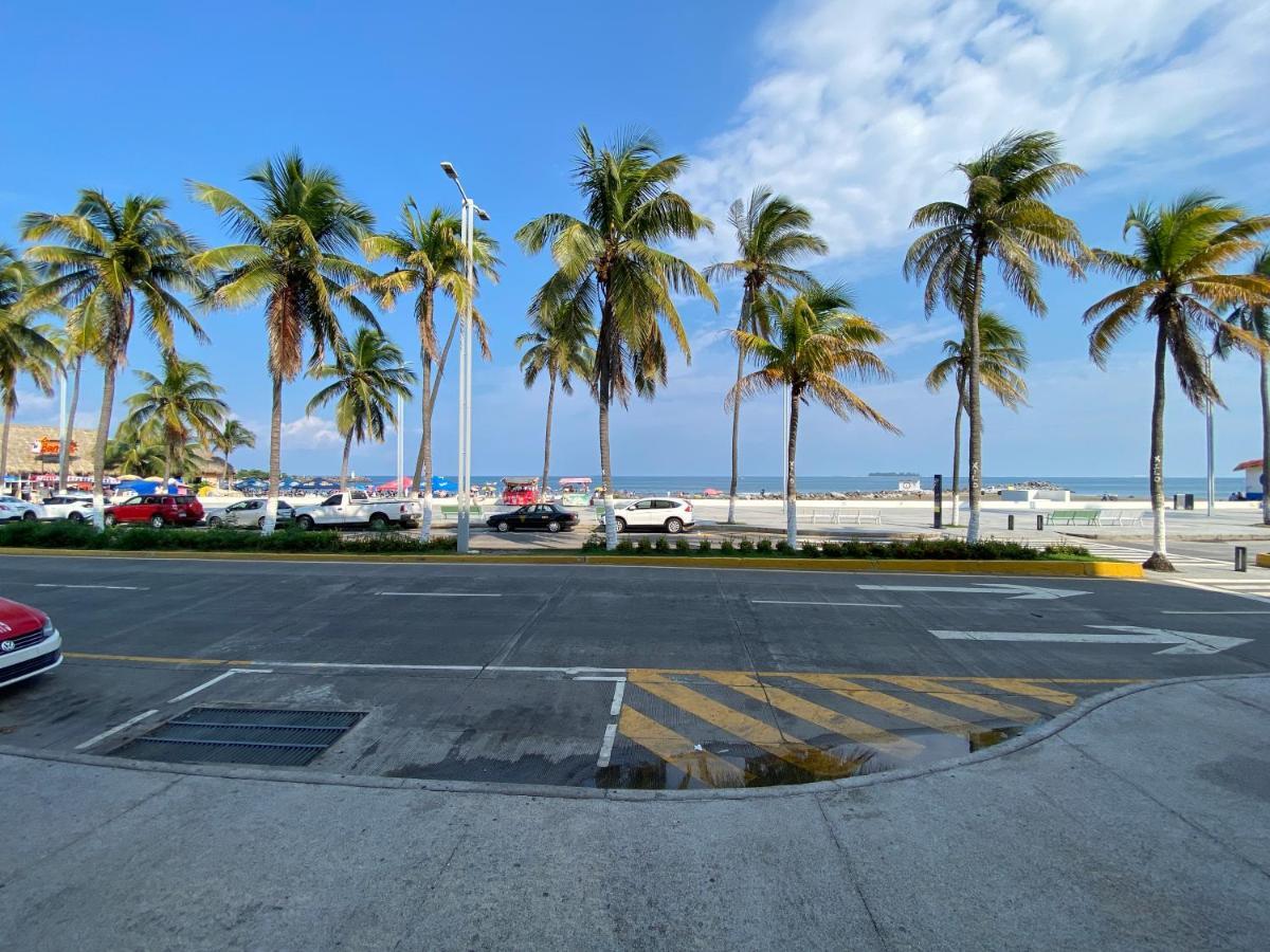 Hotel Hostal De Cortes Veracruz Exteriör bild